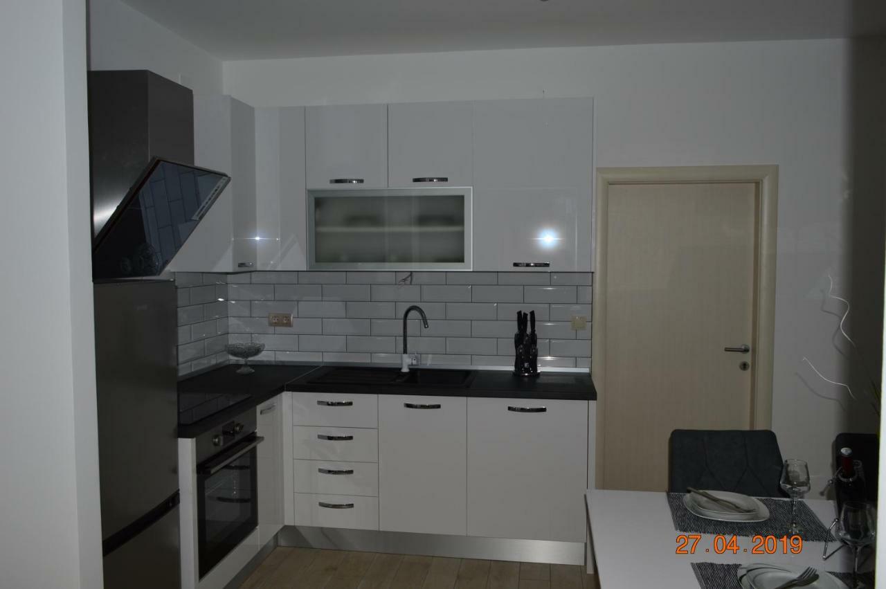 Lanelu Apartman Рогозница Екстериор снимка